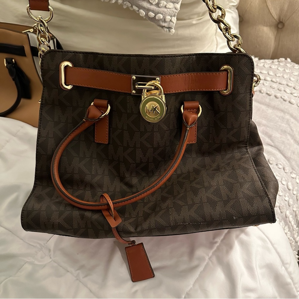 Michael kors purse